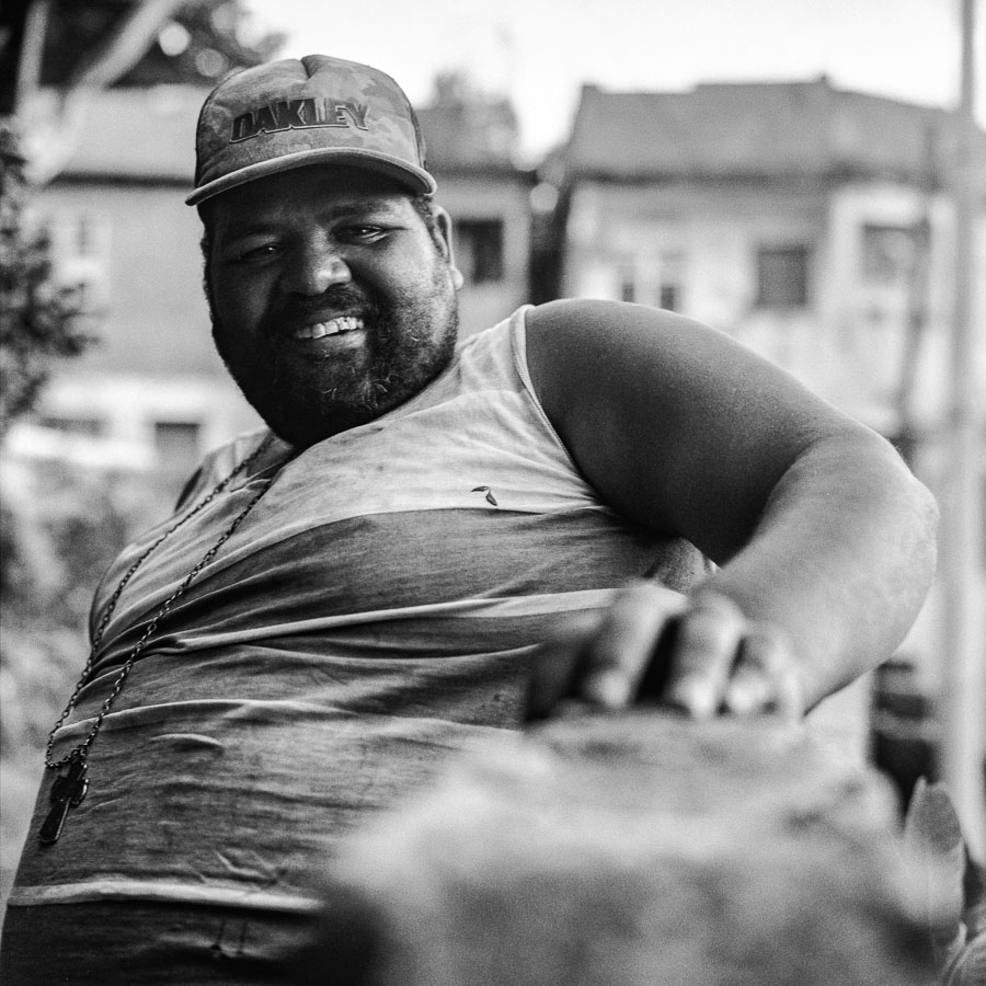 Habitant attardé mental dans la favela Pavão-Pavãozinho à Rio de Janeiro, Brésil - Christophe MOEC